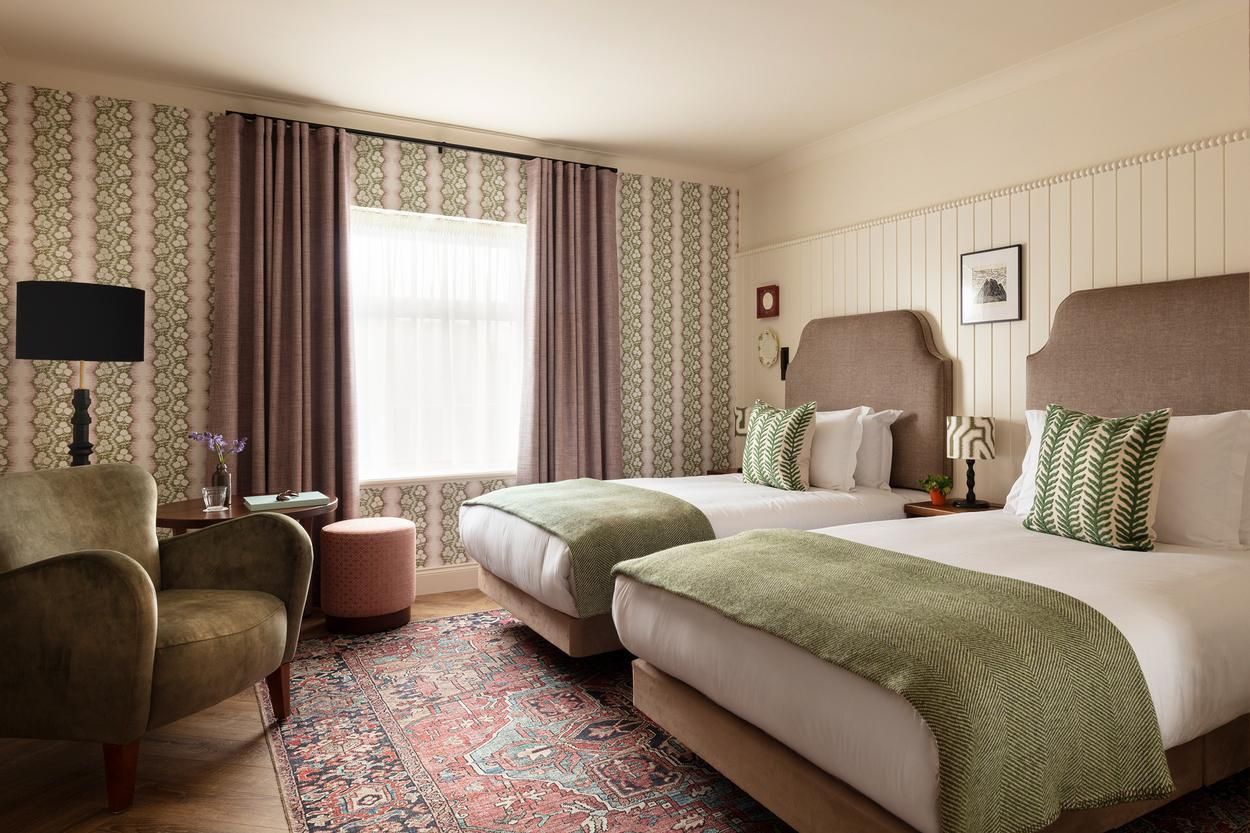 Flatwoven Washable Savanna Red Rug - 200cm x 290cm