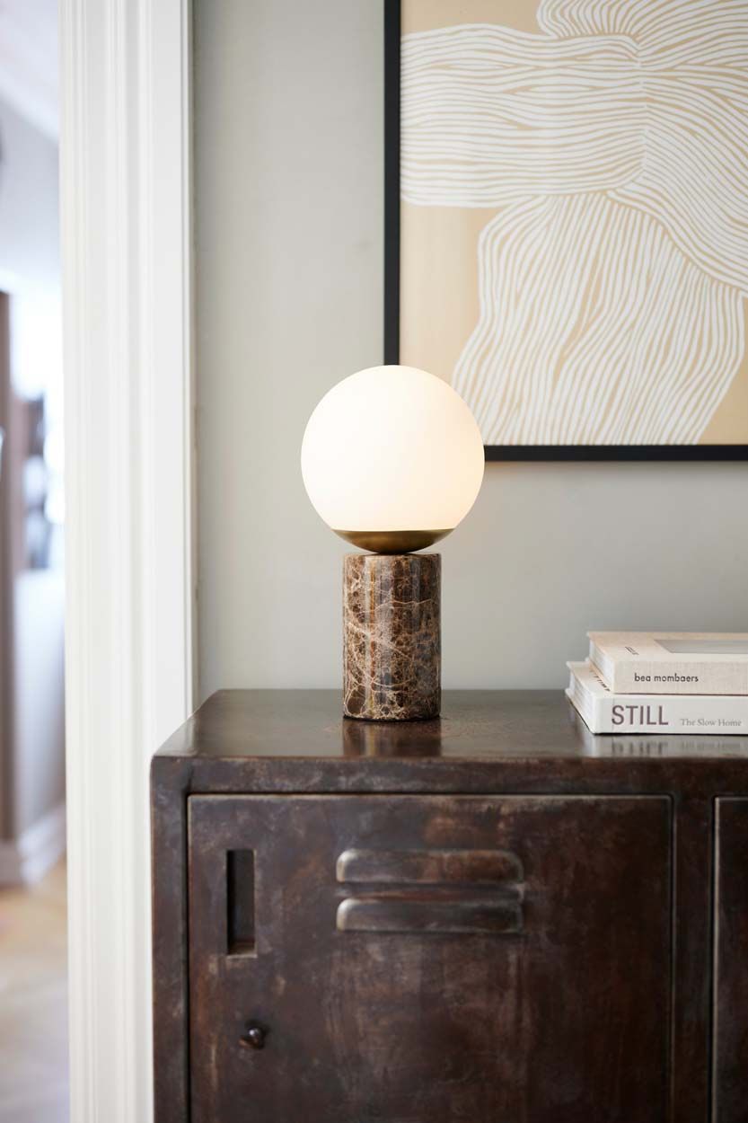 Lilly Marble Table lamp Brown