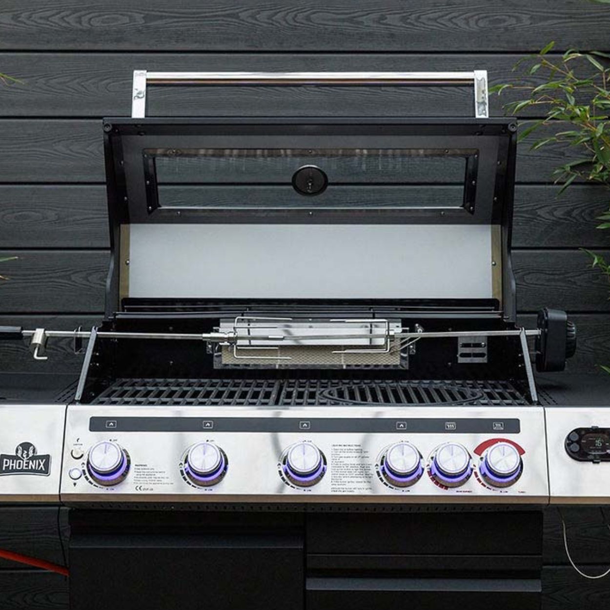 Phoenix Gas BBQ 5 Burner With Smart Thermometer