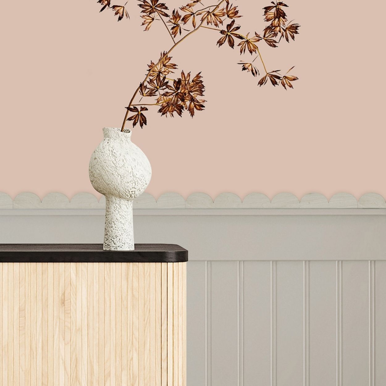 Wallpops Natural Mini Scallop P&S