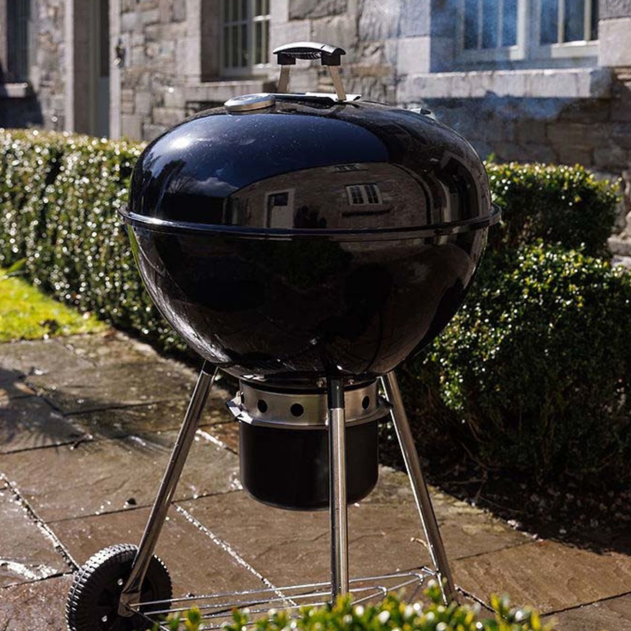Phoenix 59 CM Charcoal Kettle BBQ