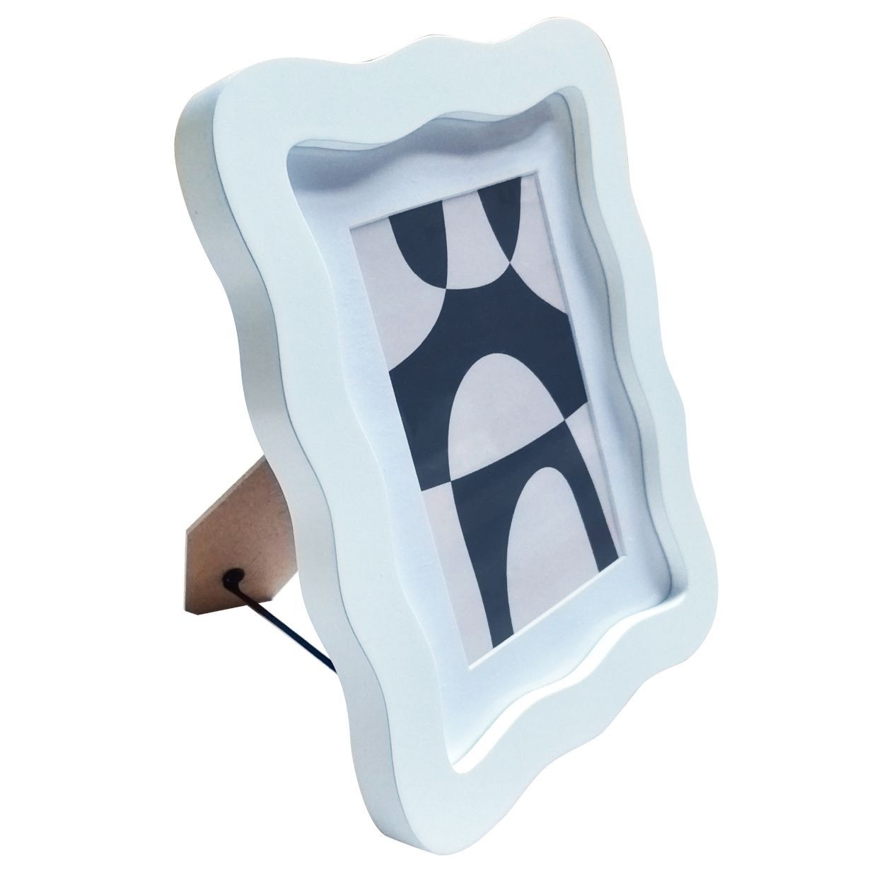 Wavy Photo Frame 6x8 matted to 4x6 White