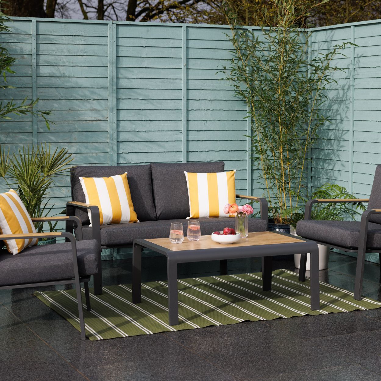 4 Seater Aluminium Conversation Sofa Set
