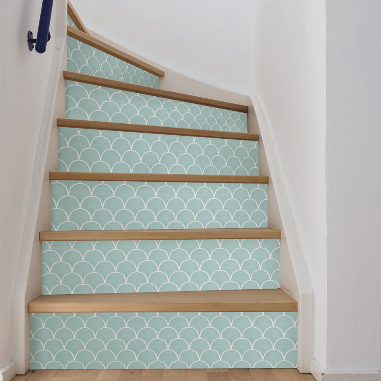 Shell Peel & Stick Backsplash Tiles