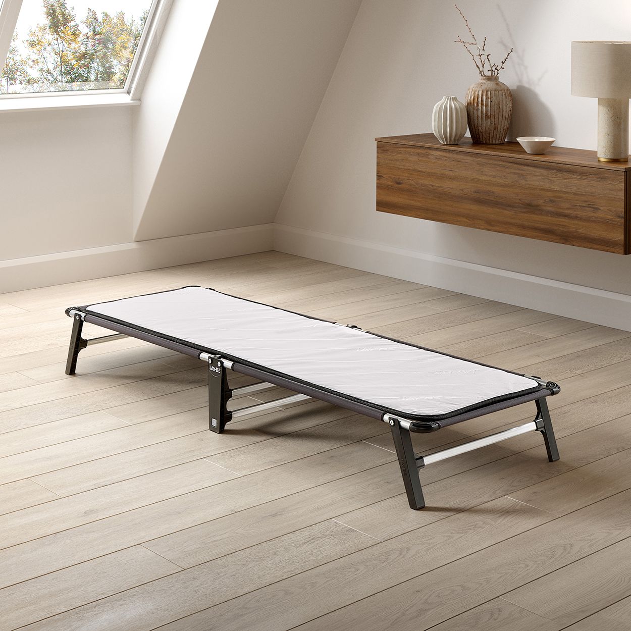 Jay-Be LE59 Lite Folding Bed with Insulator Pad, Single 