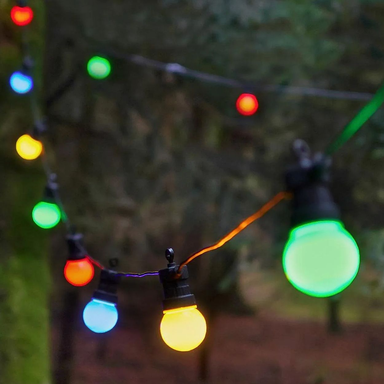 13 Meters RGB String Light Kit, 5V 5W (20 RGB Bulbs + IR Remote + UK Adapter)