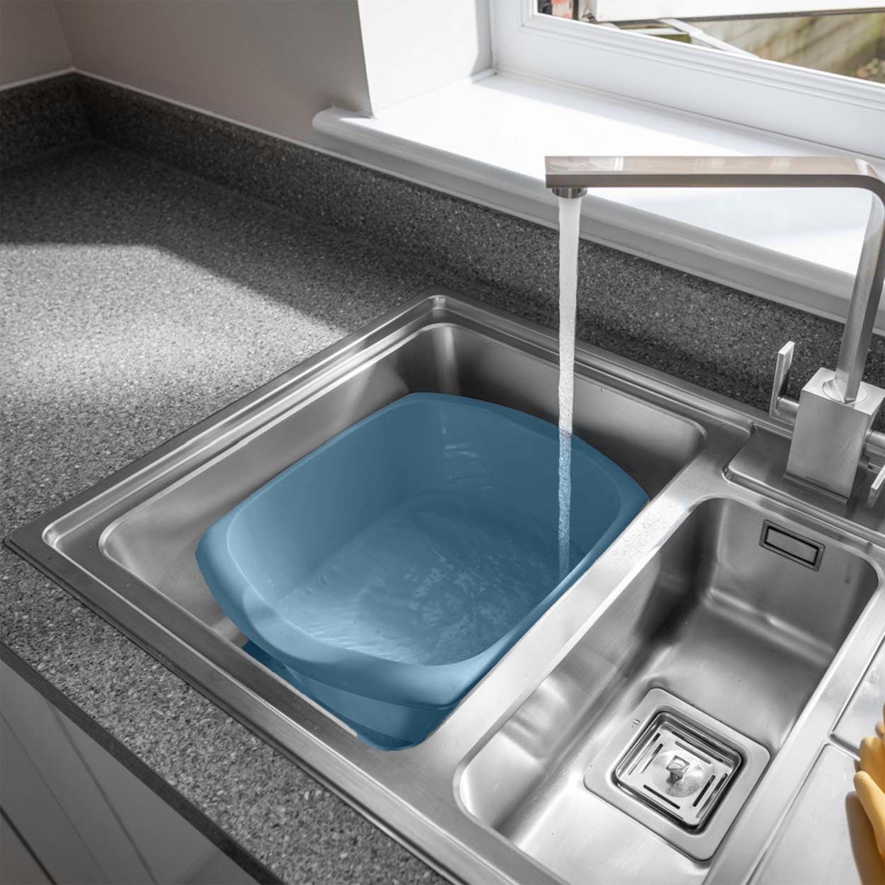 9.5L RECTANGULAR BOWL - AIR BLUE