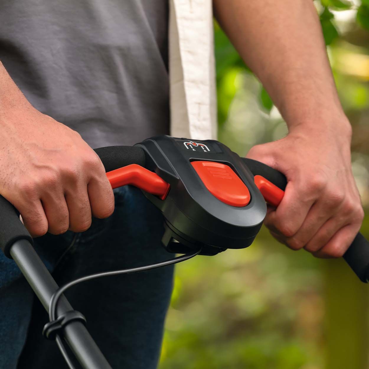 Bosch Rotak 18V2-38 Cordless Lawnmower