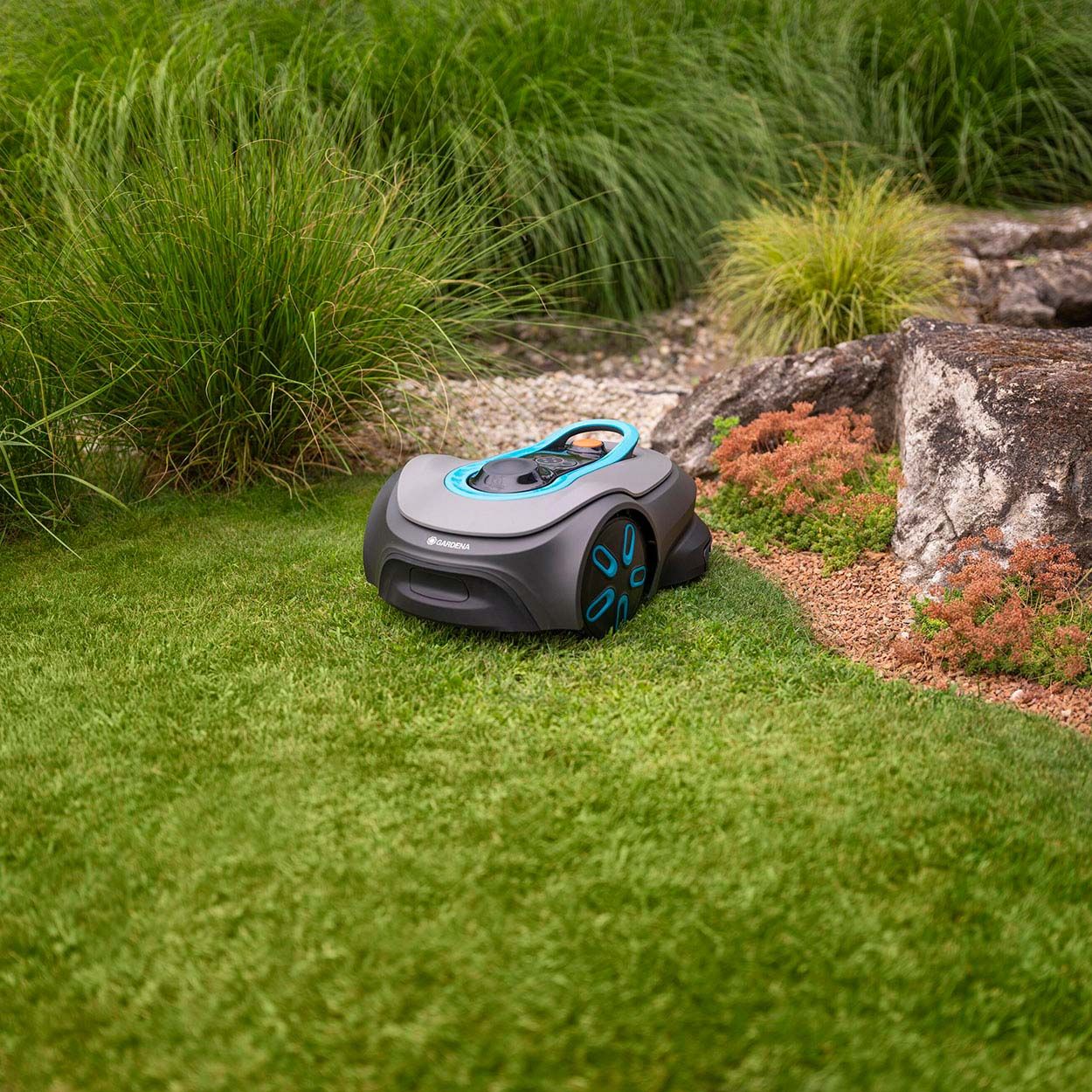 Gardena Sileno Free 1200m2 Robotic Lawnmower