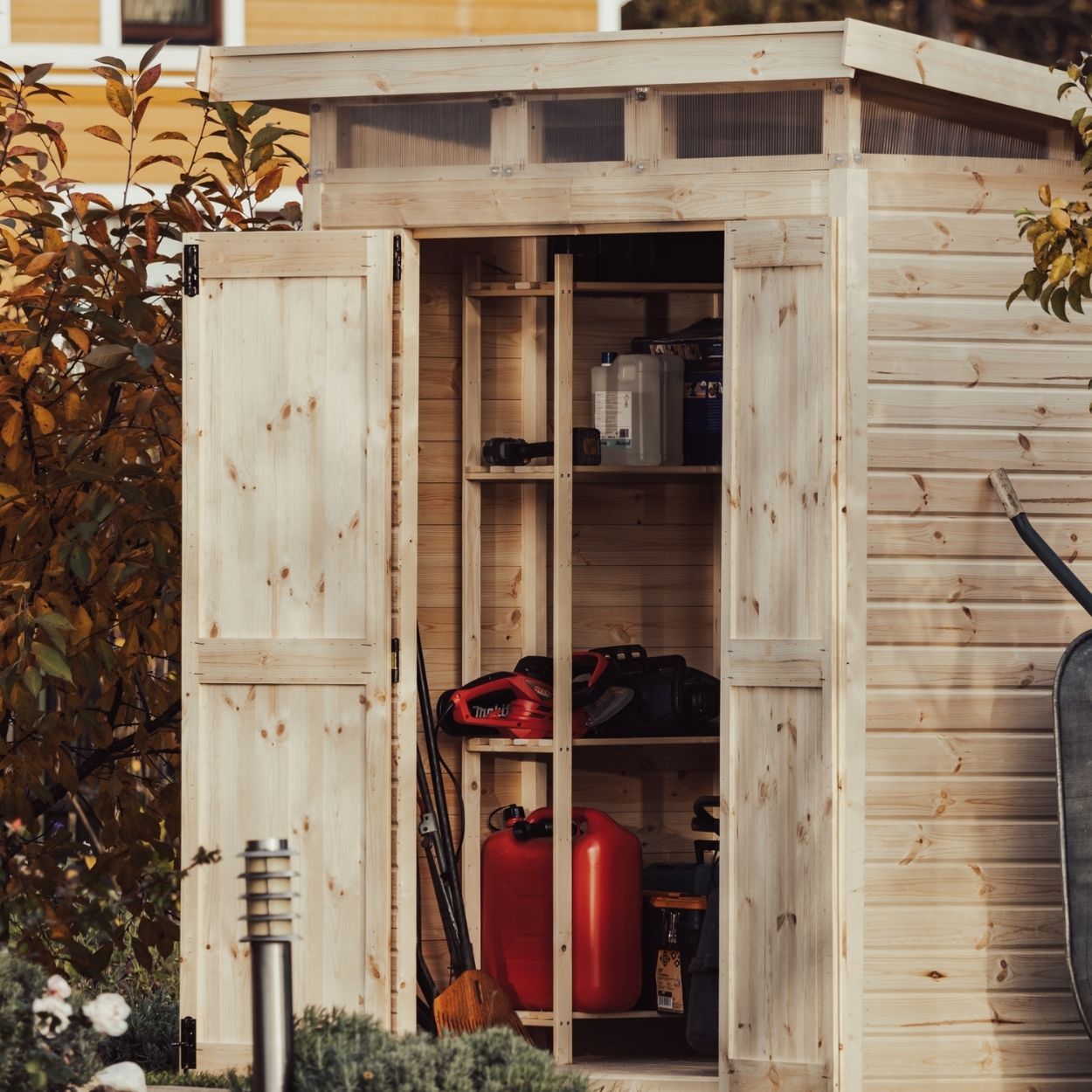 Upyard Strongbox Natural Storage Shed 5ft 3" x 4ft 1"