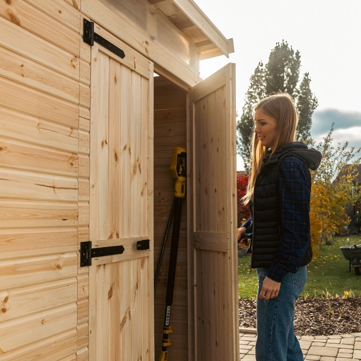 Upyard Strongbox Natural Storage Shed 6ft 6"x 5ft 3"
