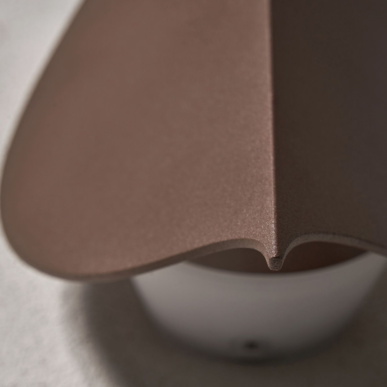 Shulme 9W Led Leaf Style Wall Light Ip65 Rust