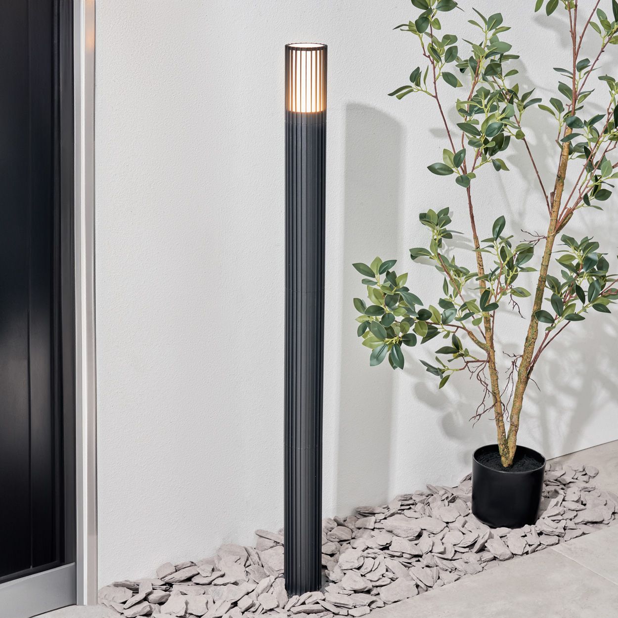 Sandlow 1 Light Gu10 Adj Post Light Ip44 Anth