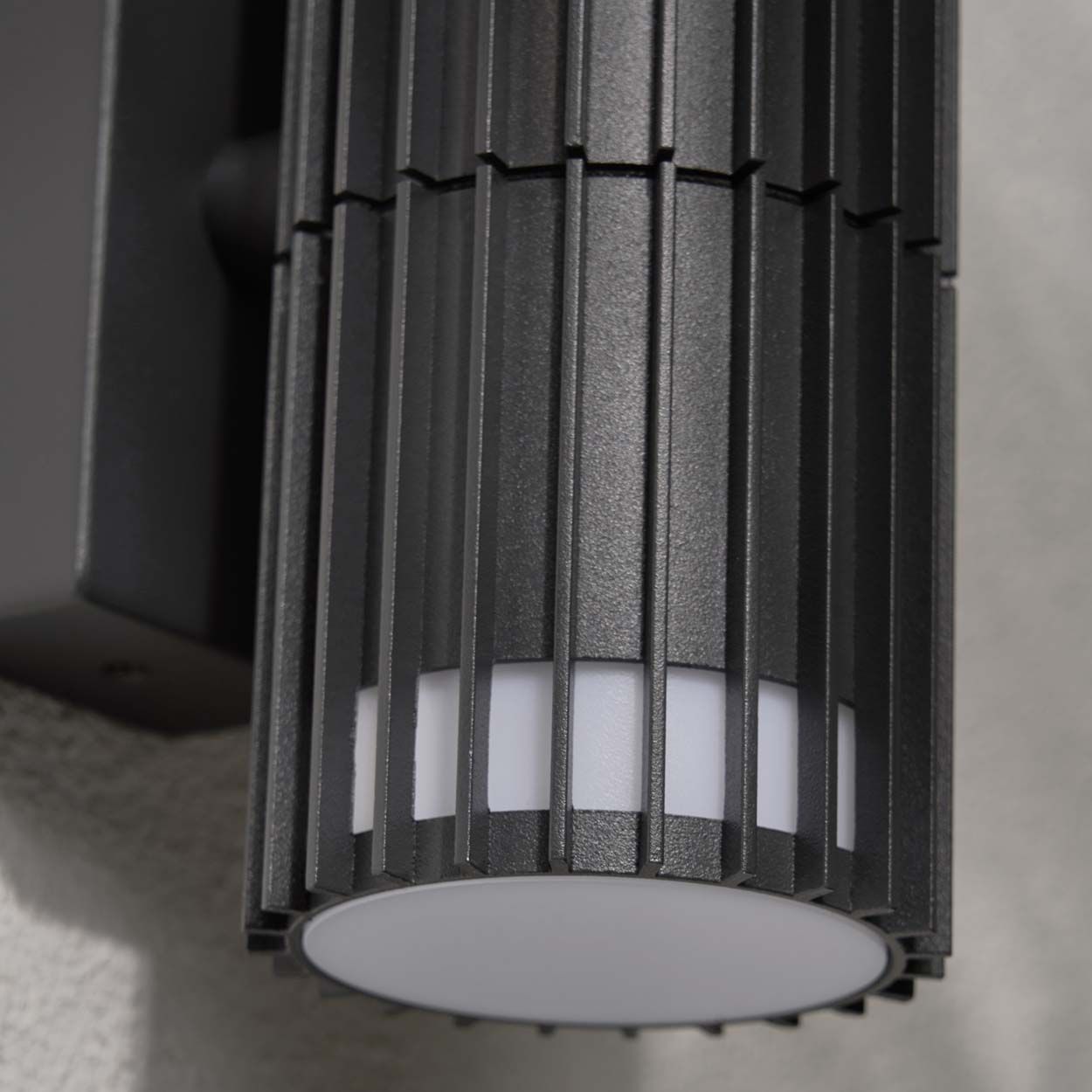 Sandlow 2 Light Up/Down Wall Light Ip65 Anth