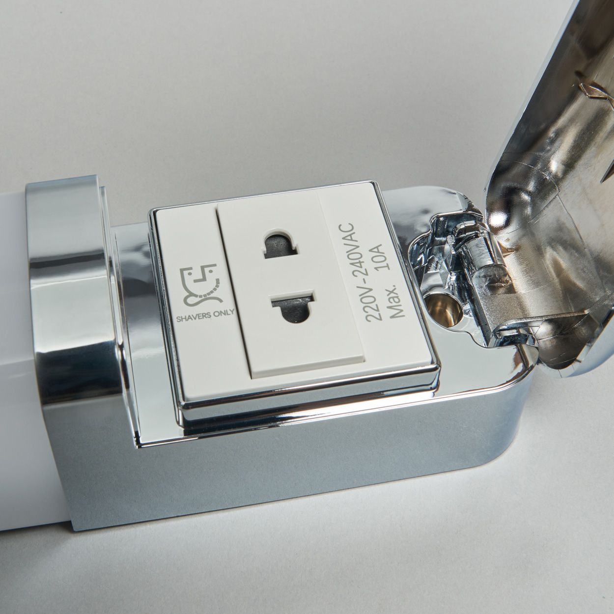 Scalo Shaver Light Ip44 Silver