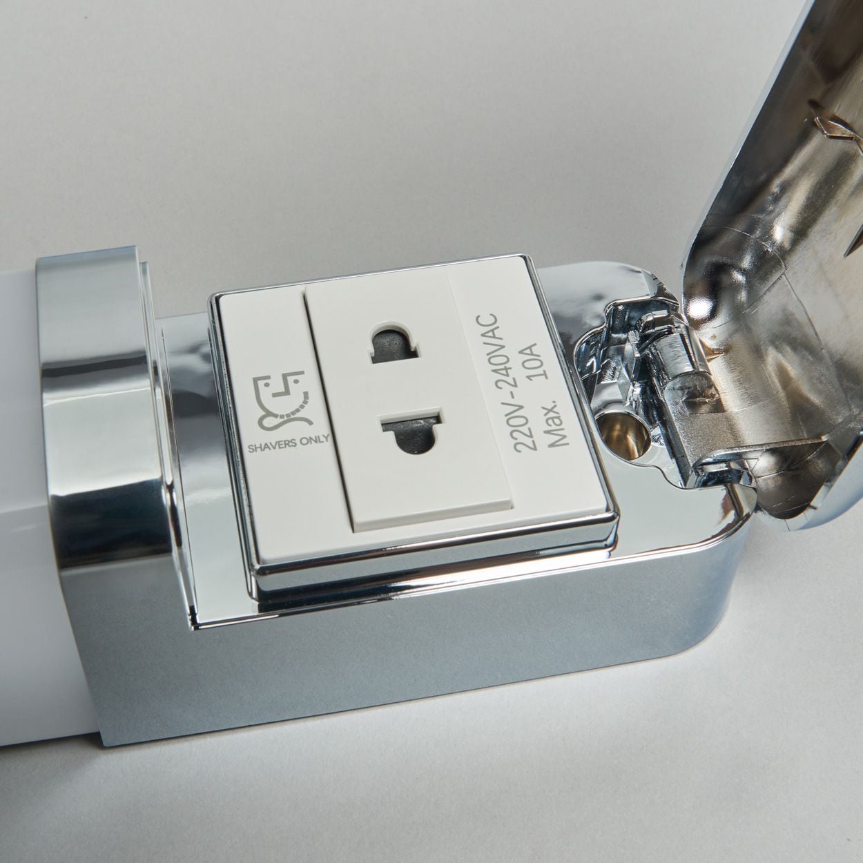 Scalo Shaver Light Ip44 Silver