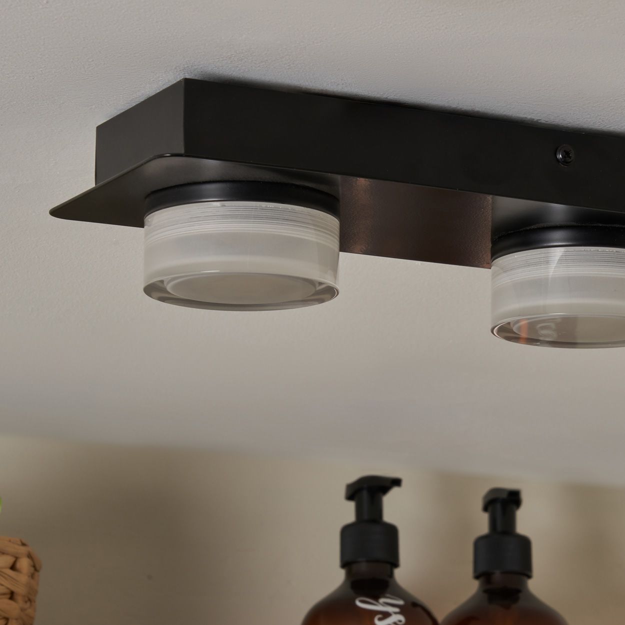 Sena 4 Bar Led Flush Black