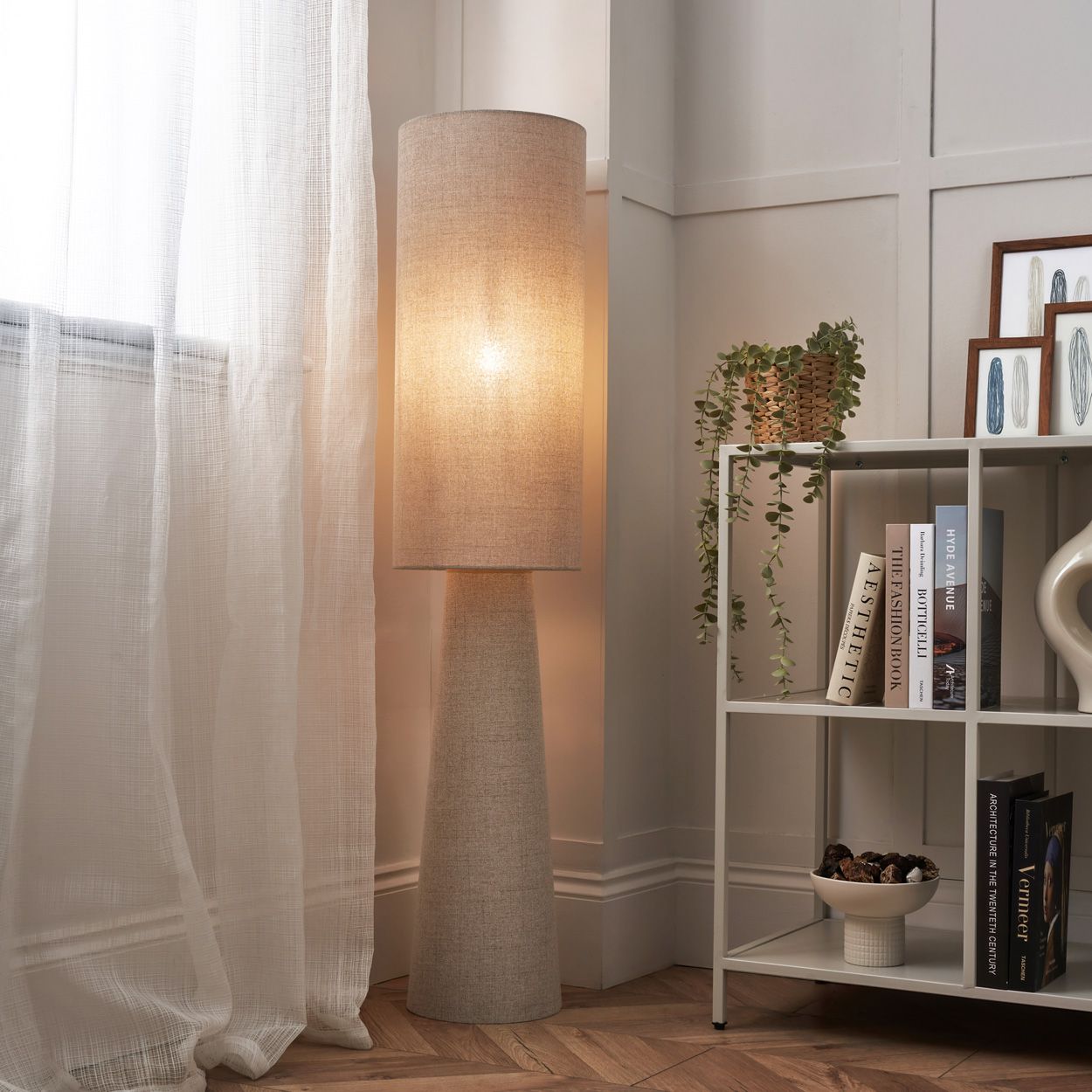 Canillo White Metal Floor Lamp