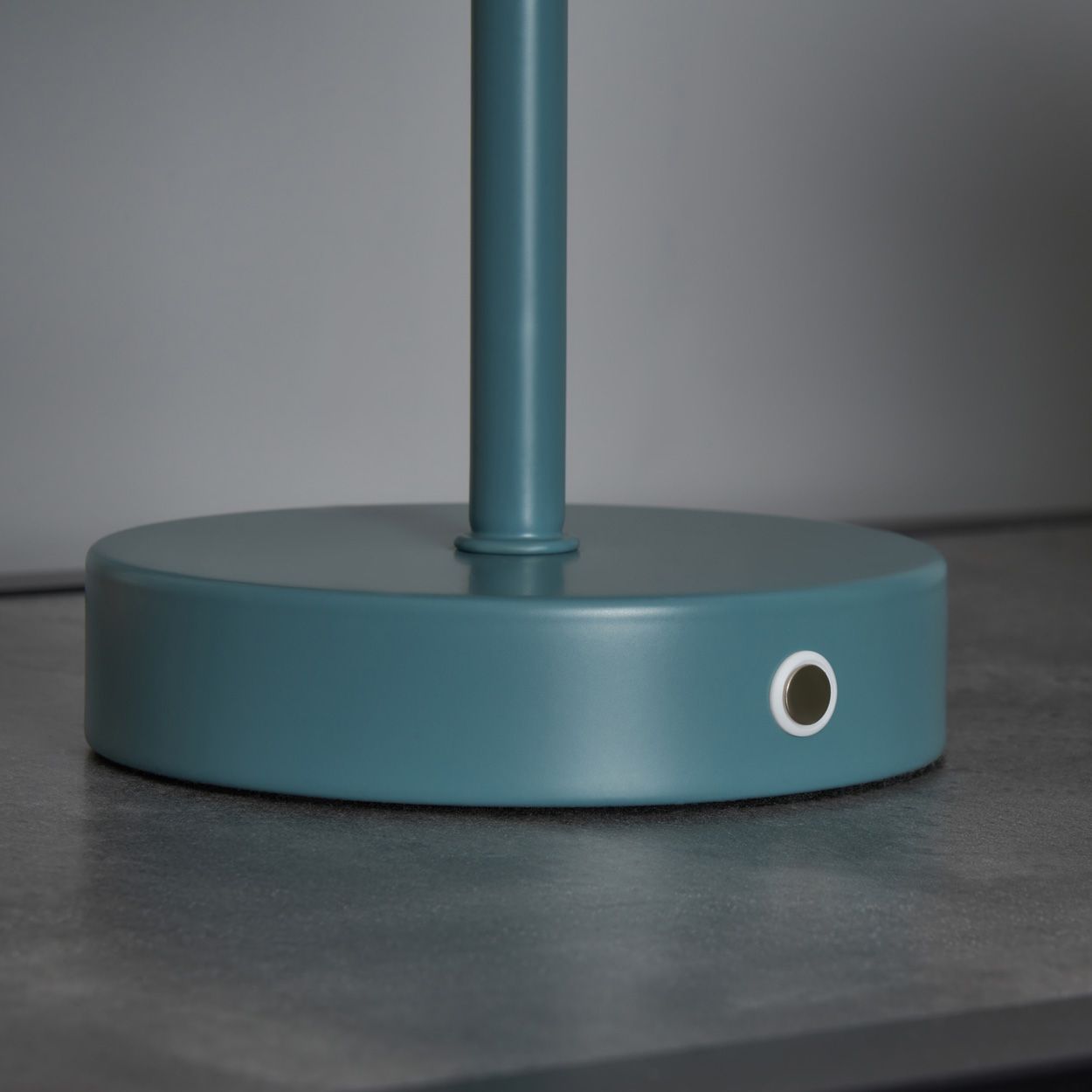 Dunham Rechargeable Table Lamp Mint