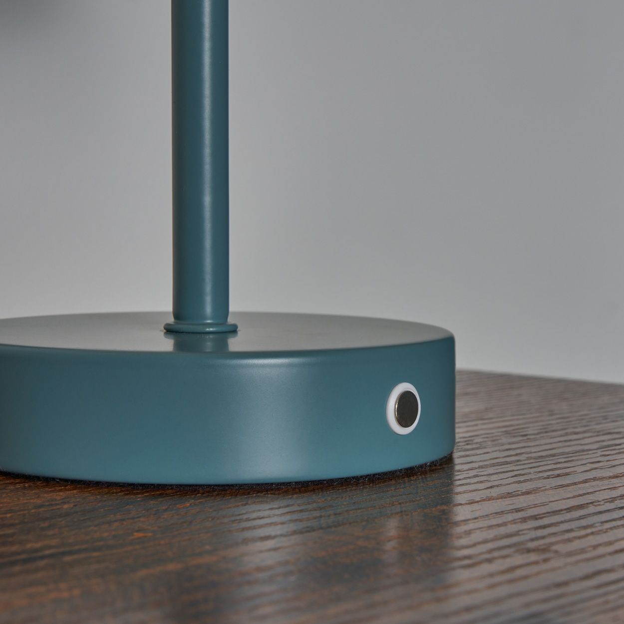 Dunham Rechargeable Table Lamp Mint