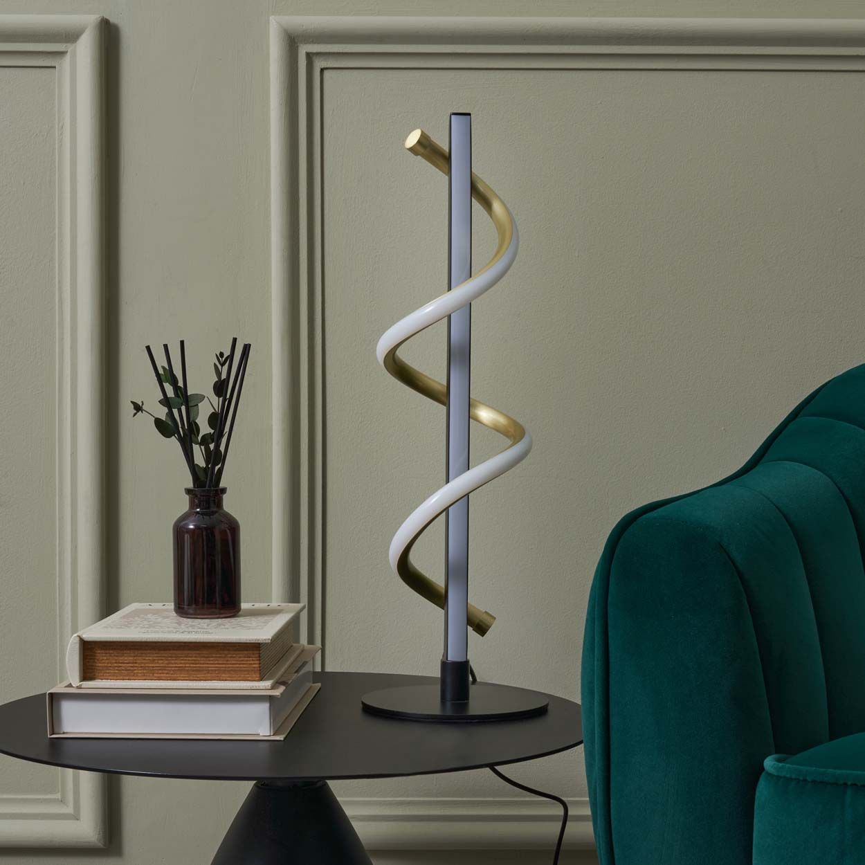 Mallow Led Spiral Table Lamp Black & Brass