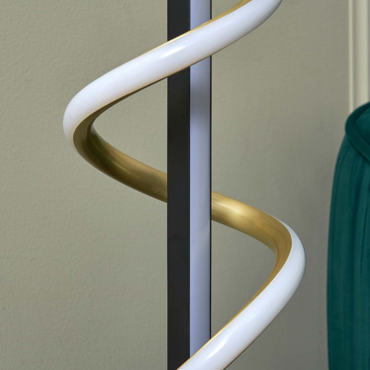Mallow Led Spiral Table Lamp Black & Brass
