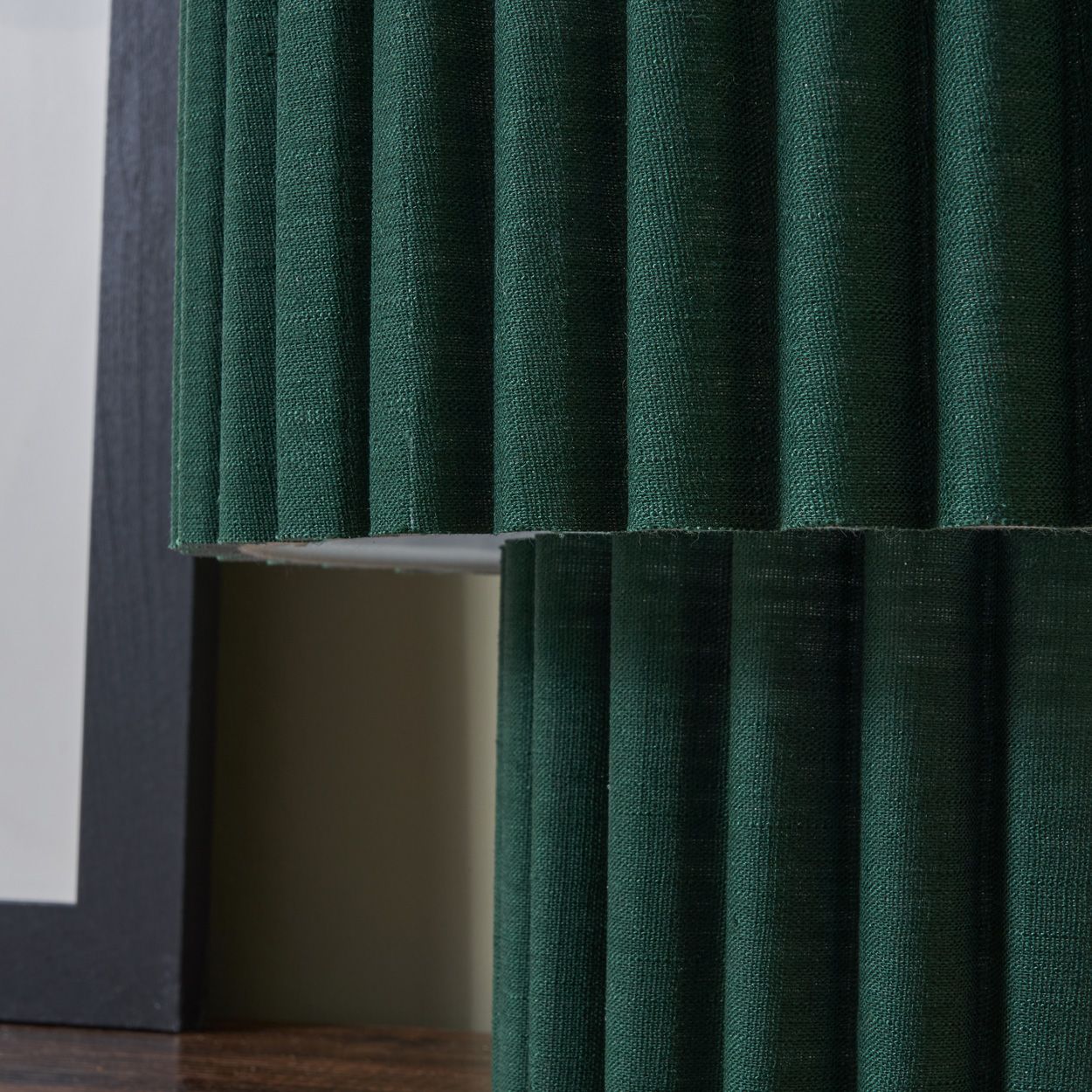 Tallarn Double Shade Pleated Table Lamp Green