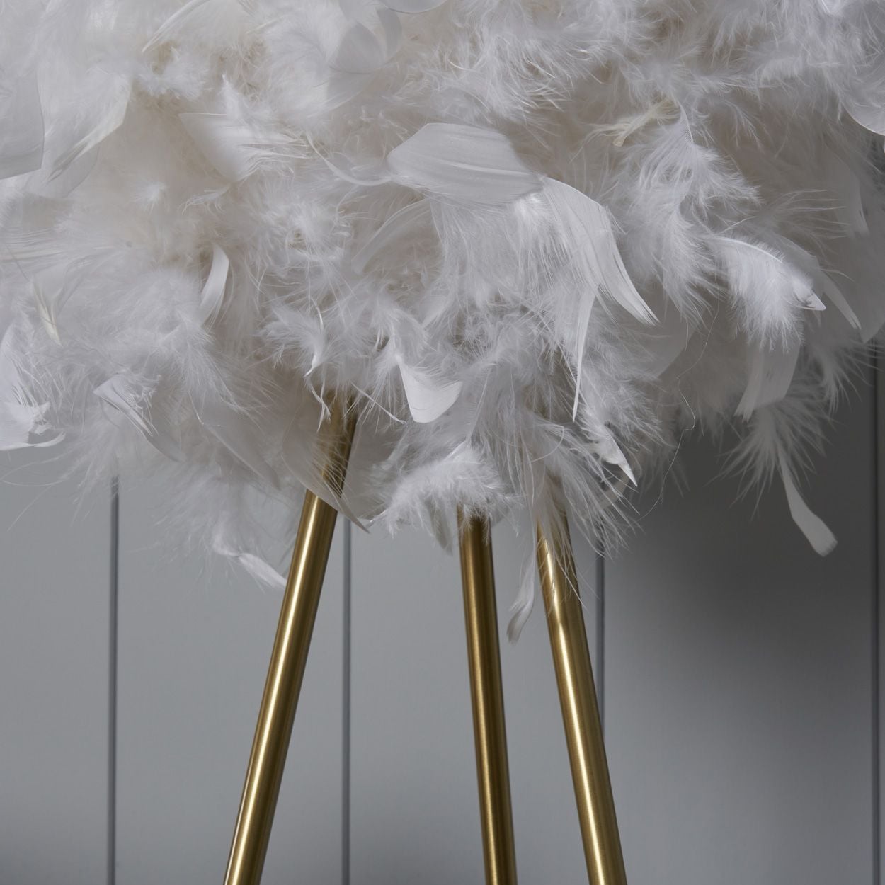 Rawson Feather Table Lamp