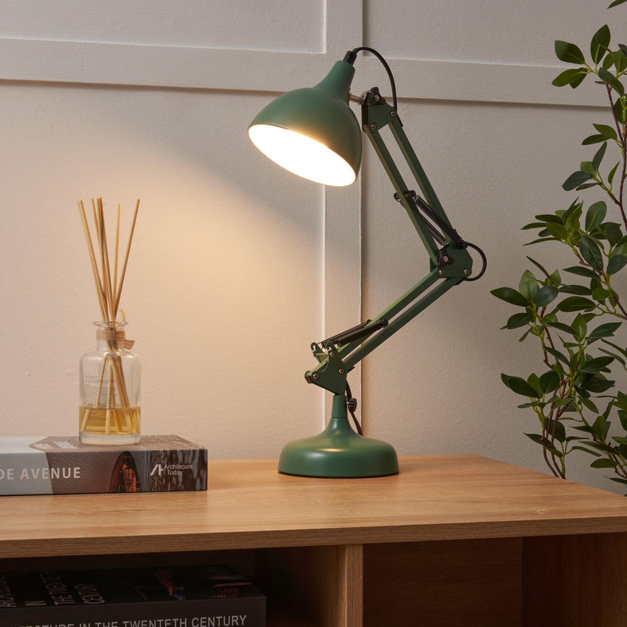 Wenlock Task Lamp Green