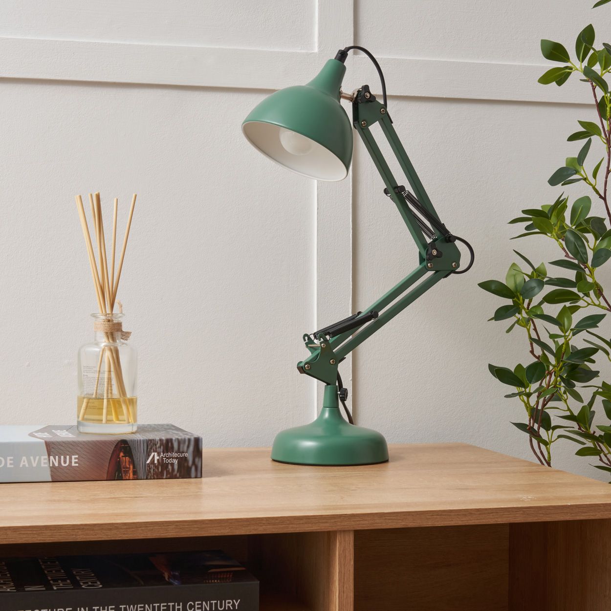 Wenlock Task Lamp Green