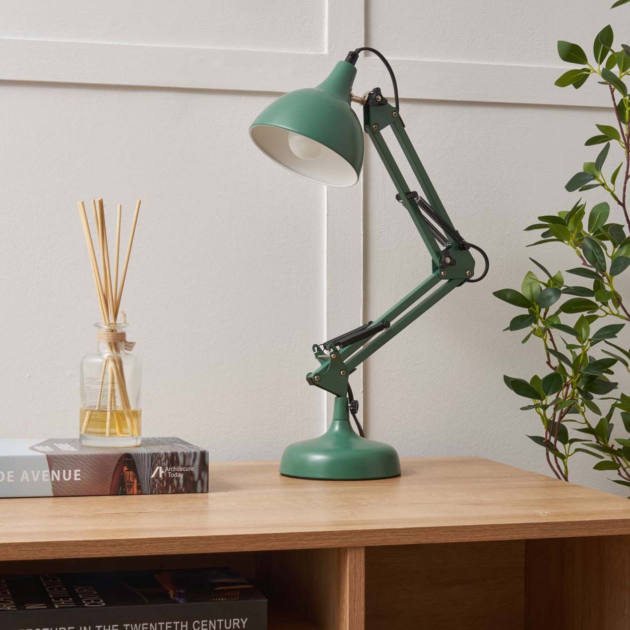 Wenlock Task Lamp Green