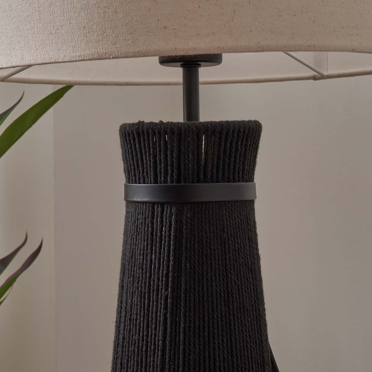 Pendan String Table Lamp Black