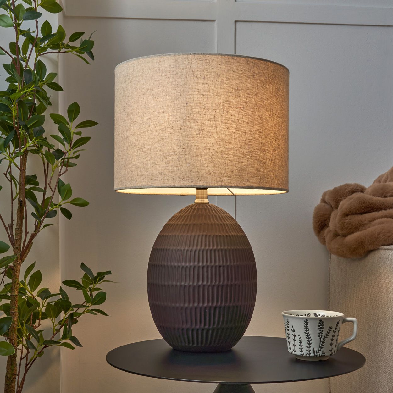 Lingham Porcelain Table Lamp Brown