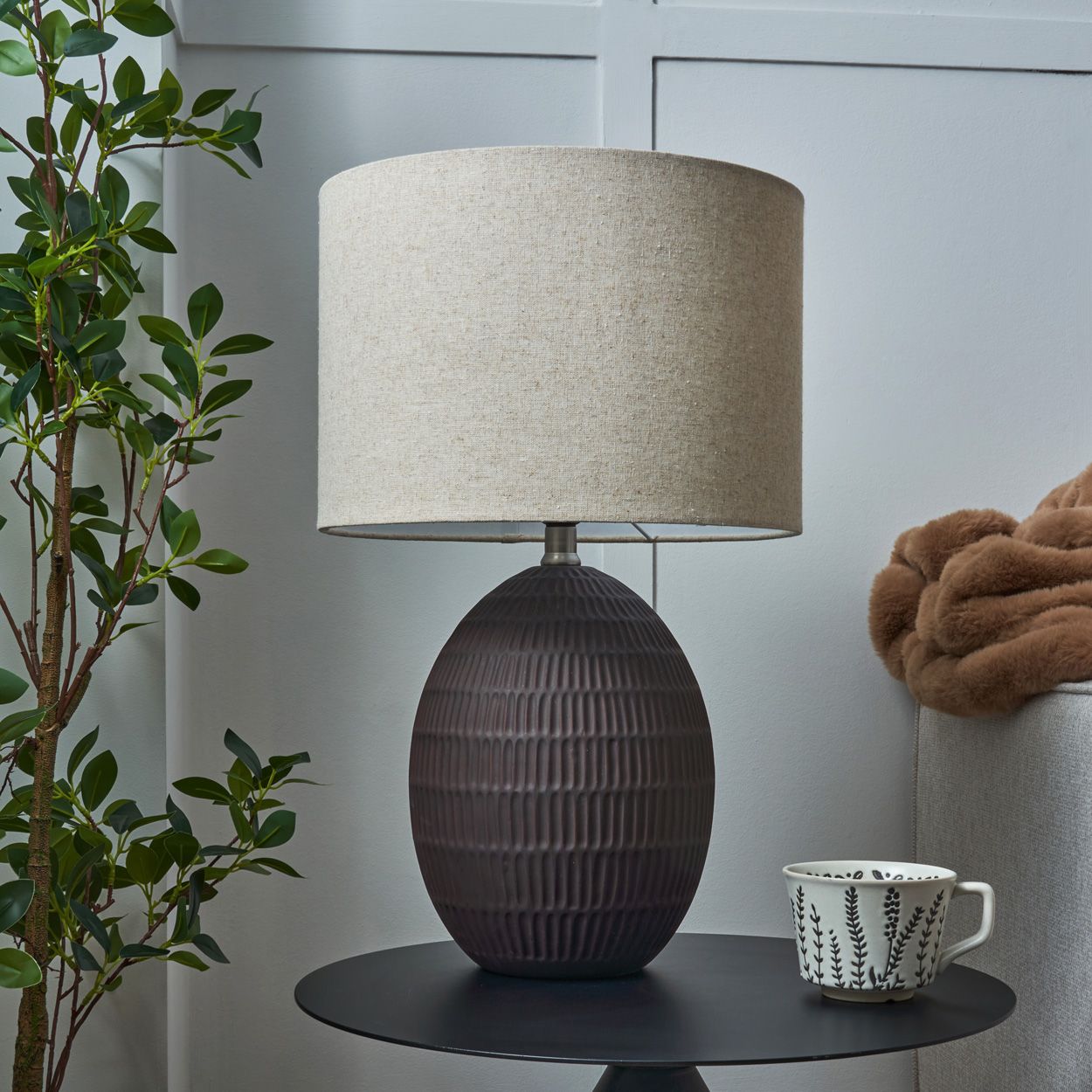 Lingham Porcelain Table Lamp Brown