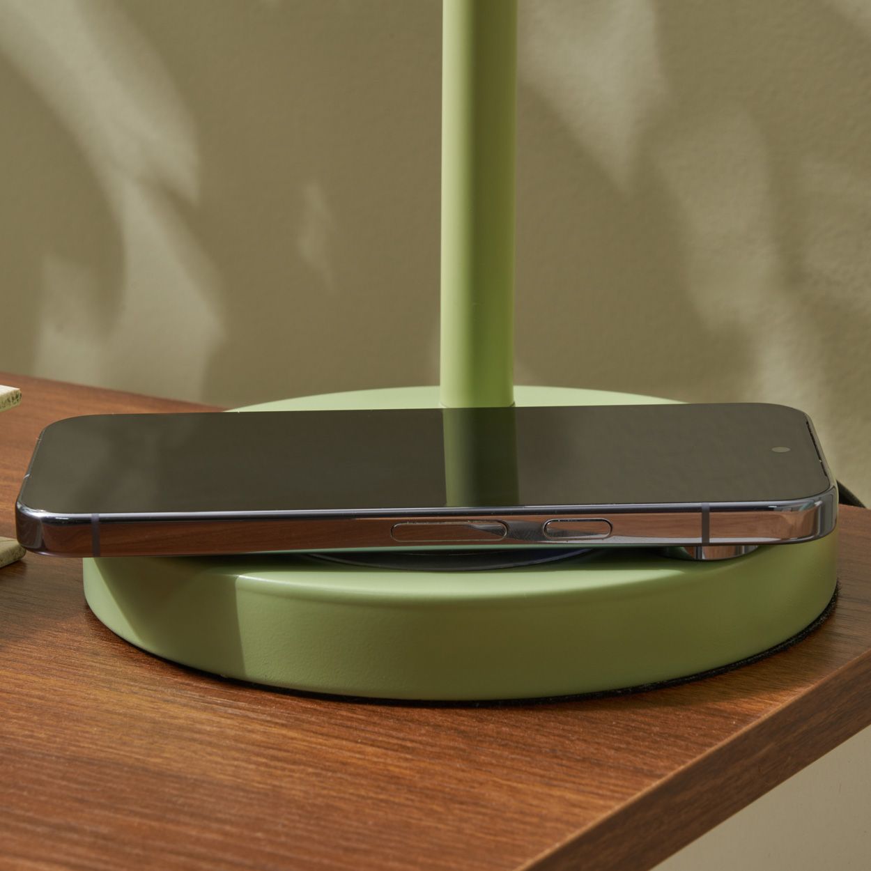 Enburg Wireless Charging Table Lamp
