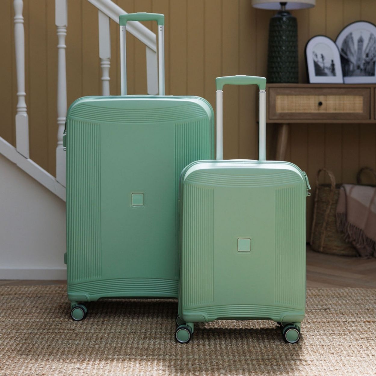 Vienna Cabin Suitcase Green 56cm
