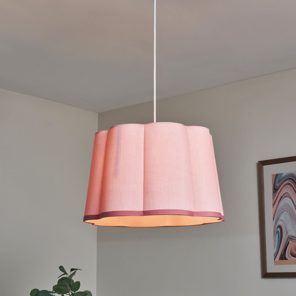 Langley Scalloped Shade Dusty Pink