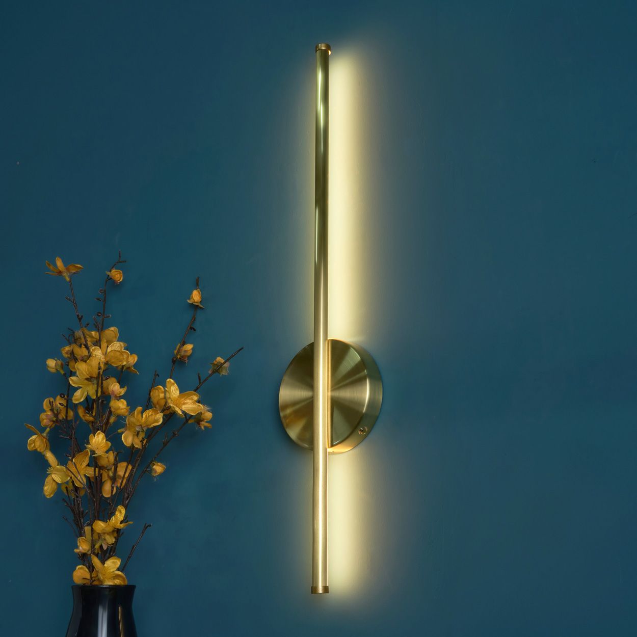 Barnby Usb-C Rechargeable Wall Light Brass