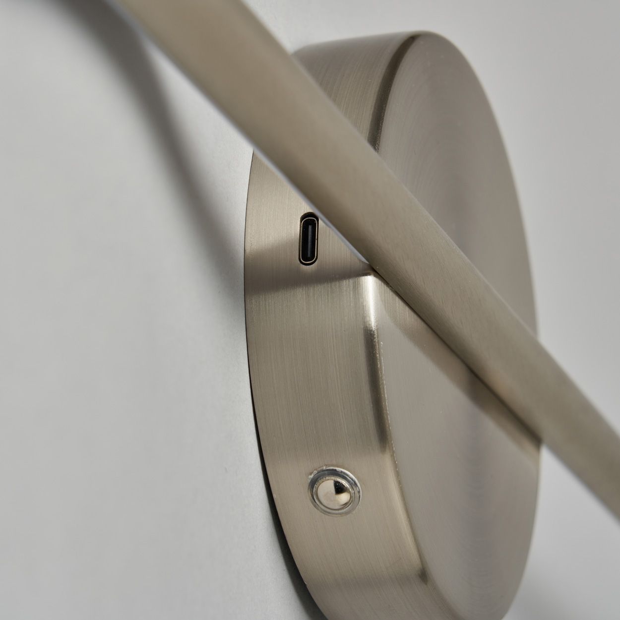 Barnby Usb-C Rechargeable Wall Light Nickel