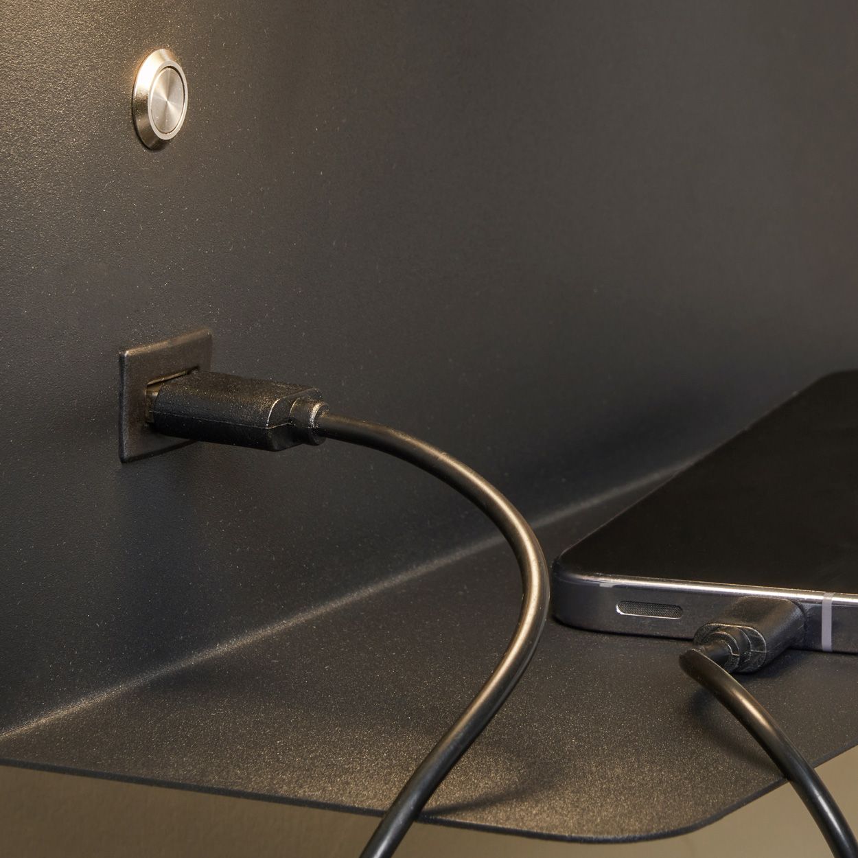 Alvis Led 2W Wall Lamp With Usb Charging Port
