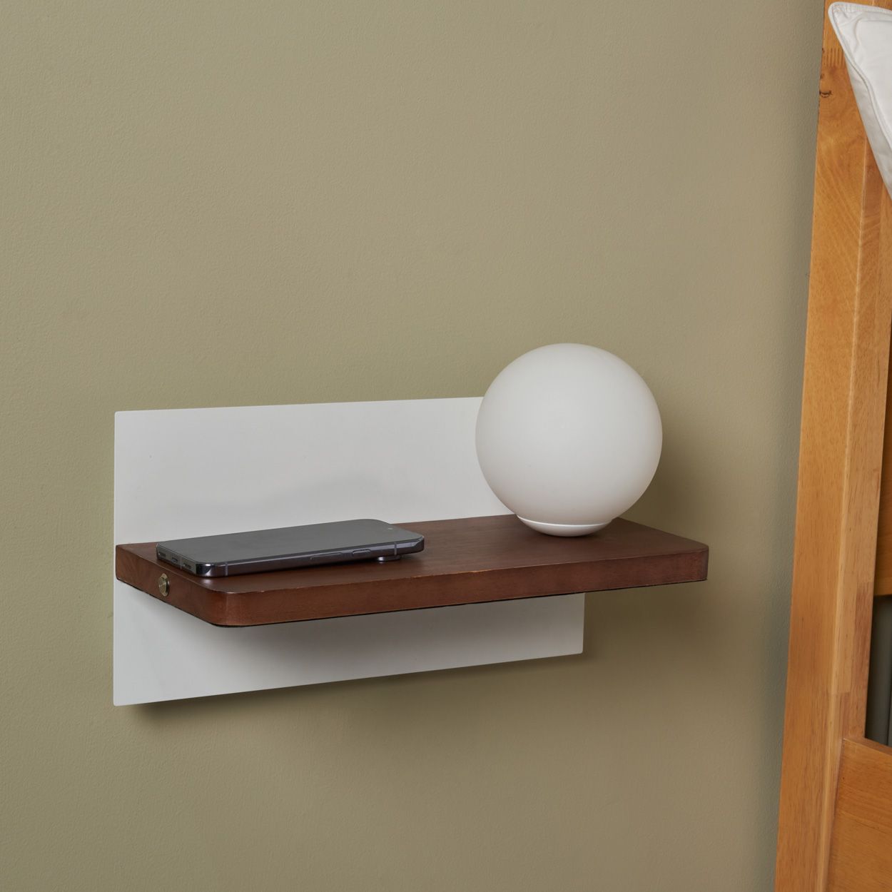 Varley G9 Wall Lamp With Usb Charging Port