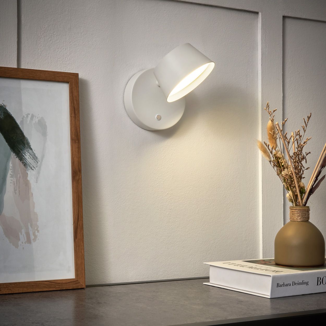 Austin Led 1.5W Cct Rechargeable Wall Light White