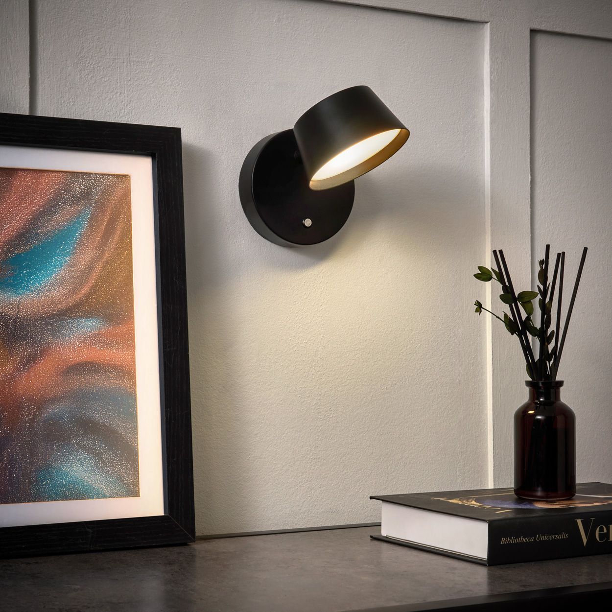 Austin Led 1.5W Cct Rechargeable Wall Light Black