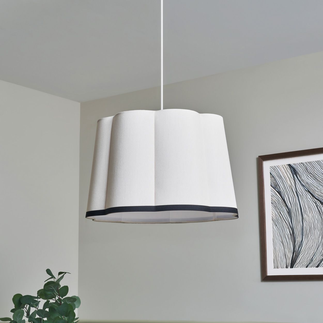 Langley Scalloped Shade Ivory