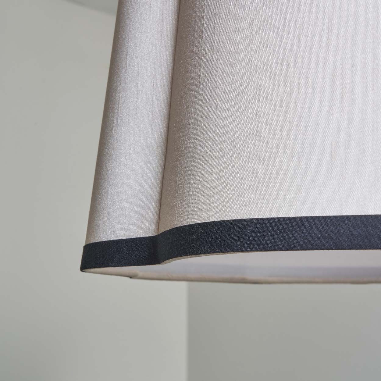 Langley Scalloped Shade Ivory