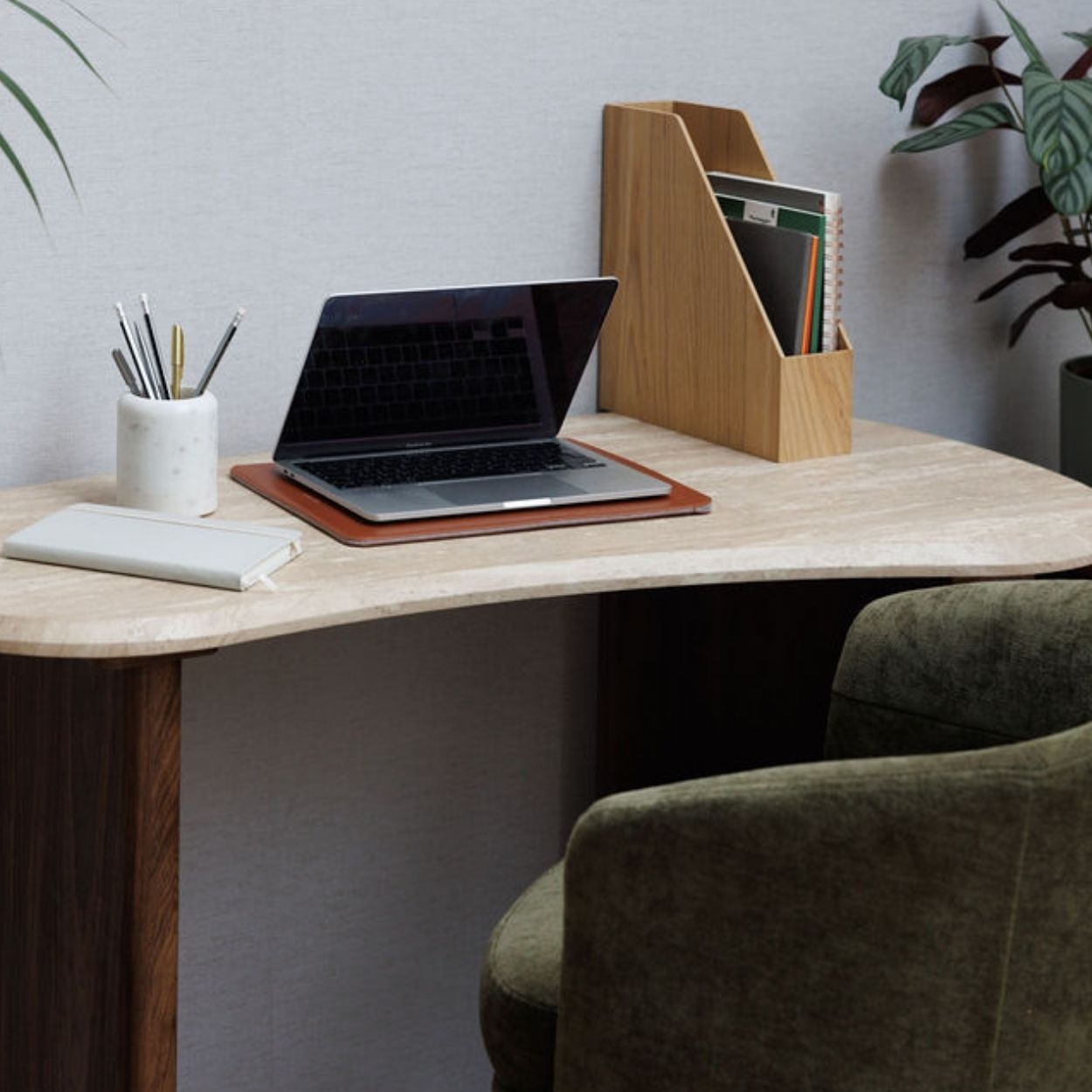 Premium Desk Walnut
