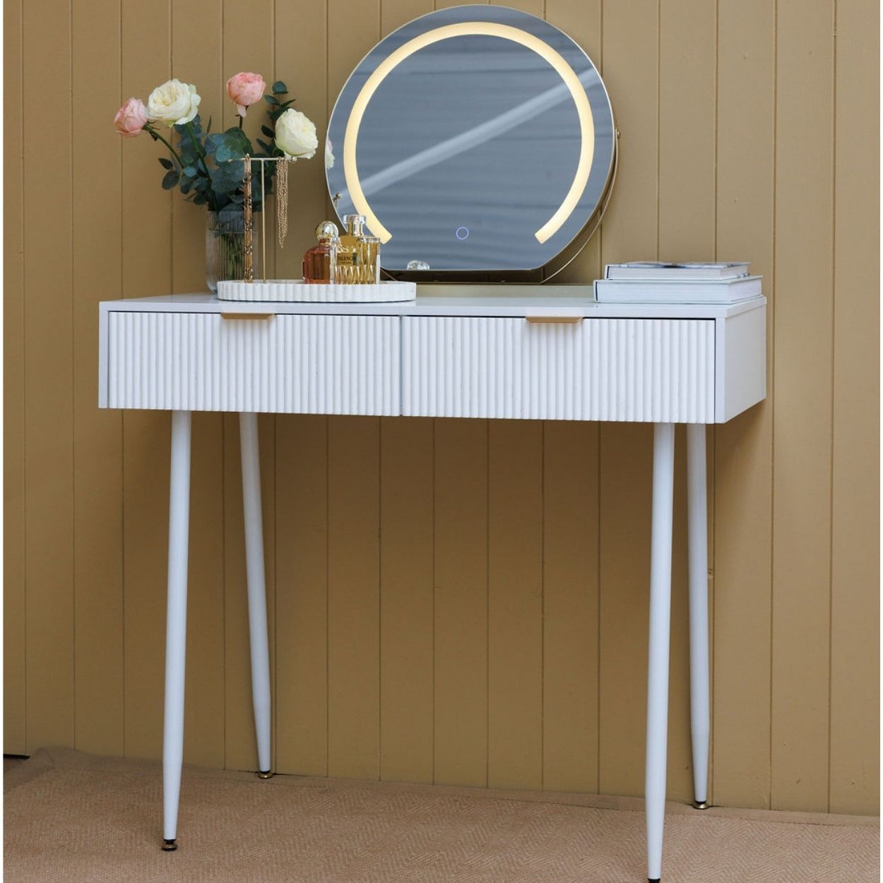 Bella Dressing Table With Mirror