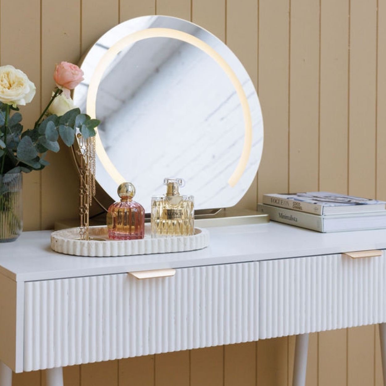 Bella Dressing Table With Mirror