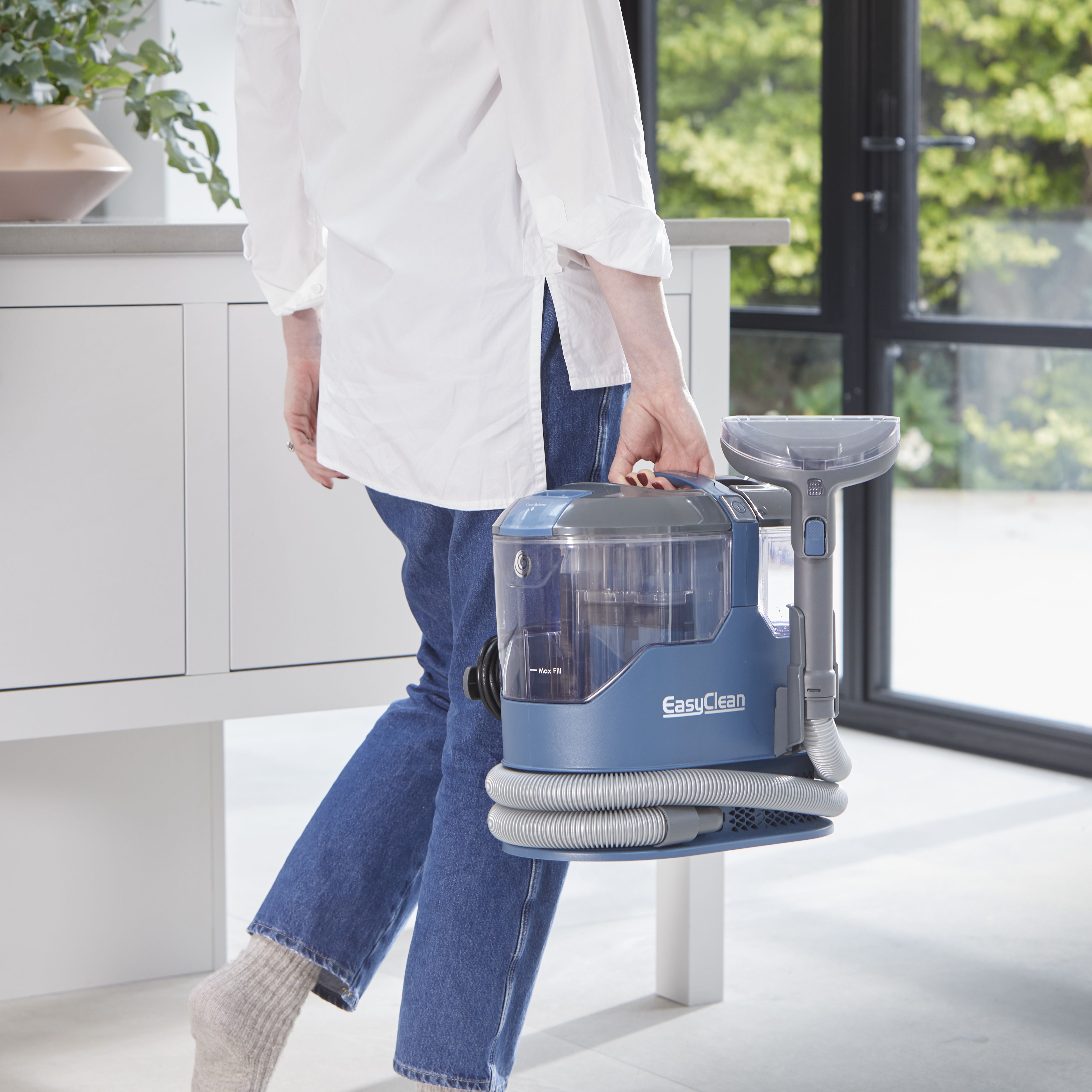 Vacmaster EasyClean Rapid Carpet Spot Cleaner