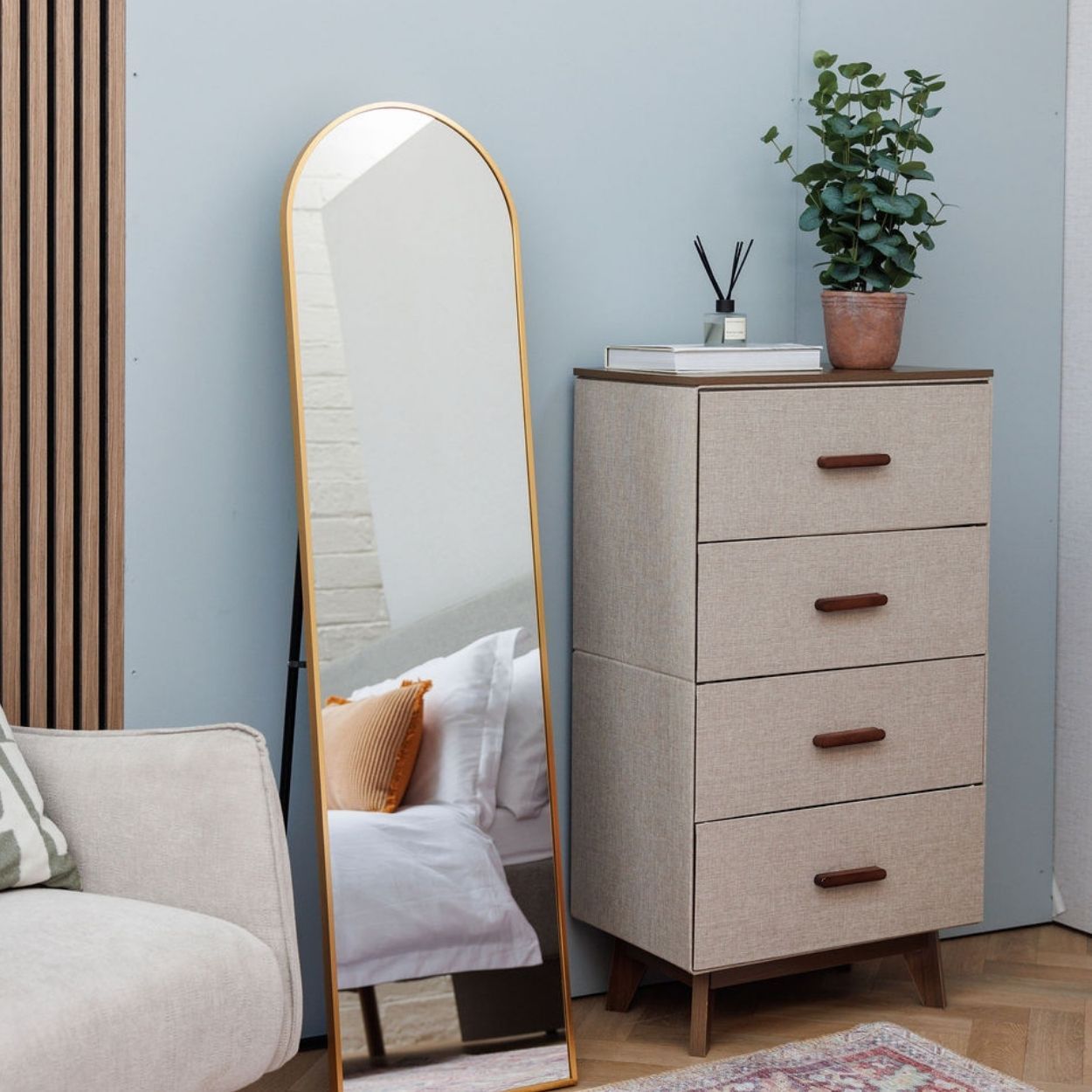 Lara 4 Drawers Dresser Natural